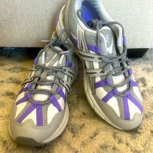 ASICS Women’s Tennis Shoe Brand New